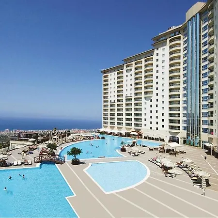 Apartment In Goldcity Hotel In The Main Building With Amazing View Alanya Kargicak Mahmutlar With Private Beach